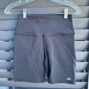 Alo shorts